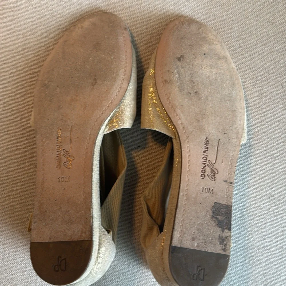 Donald Pliner Champagne‎ Gold Sandals